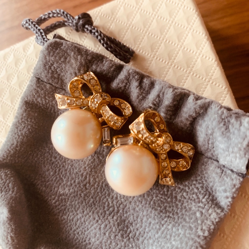 Bow Pearl Nina Ricci Clip-on Earrings